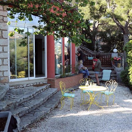 Appartements Avec Jardin Dans Villa Rocaille Cassis Esterno foto