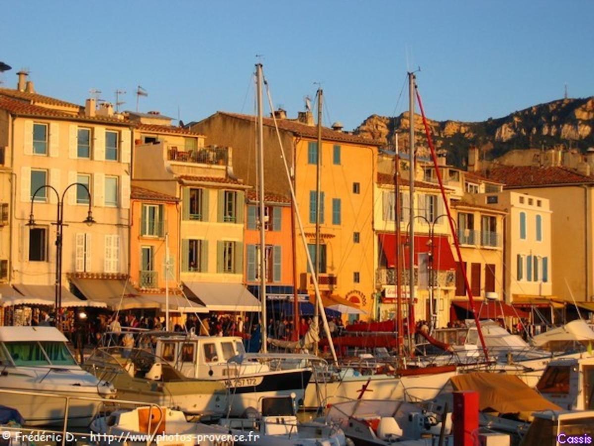Appartements Avec Jardin Dans Villa Rocaille Cassis Esterno foto